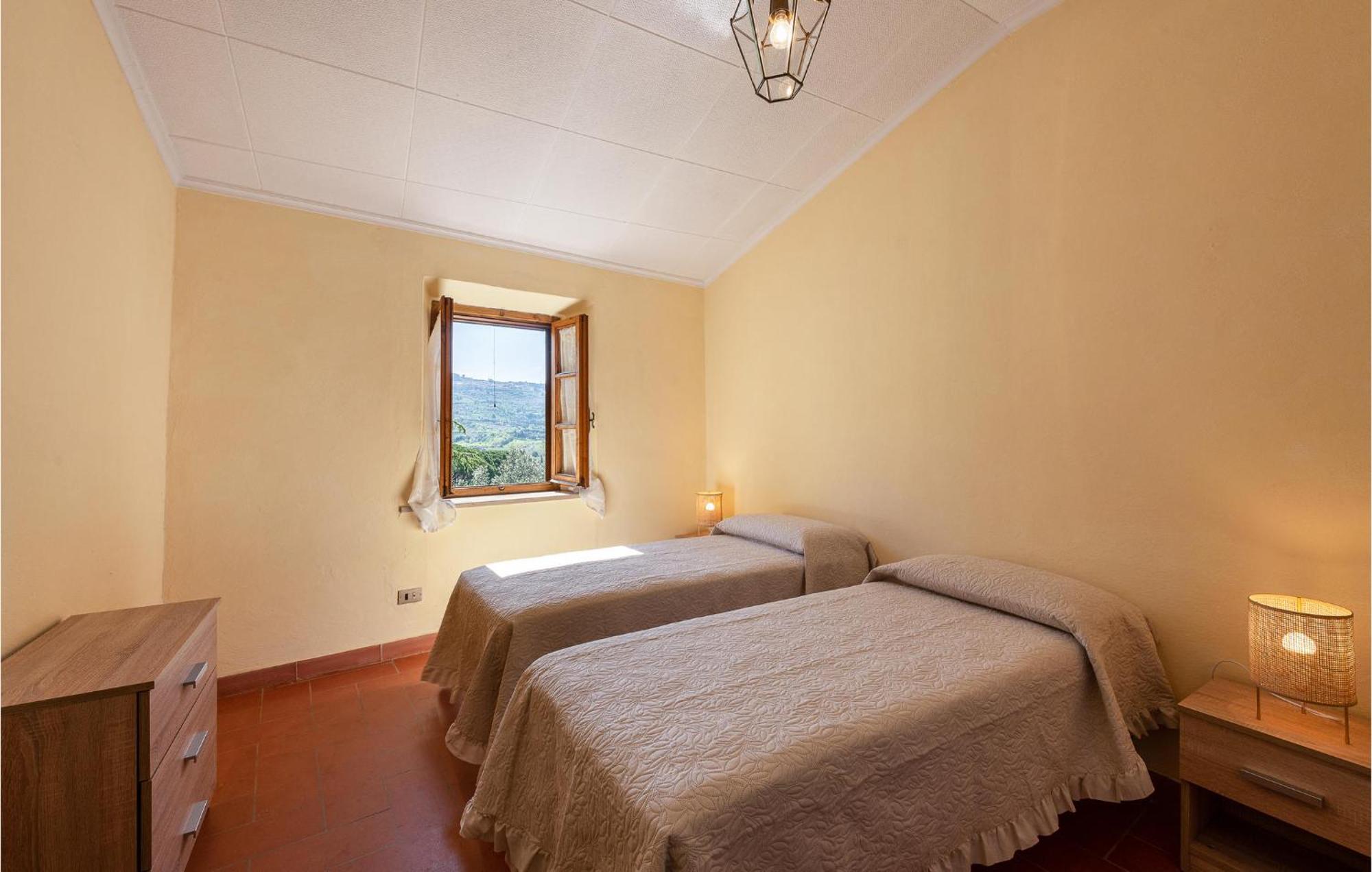 Cozy Home In Massa Marittima Gr With Kitchen Bagian luar foto